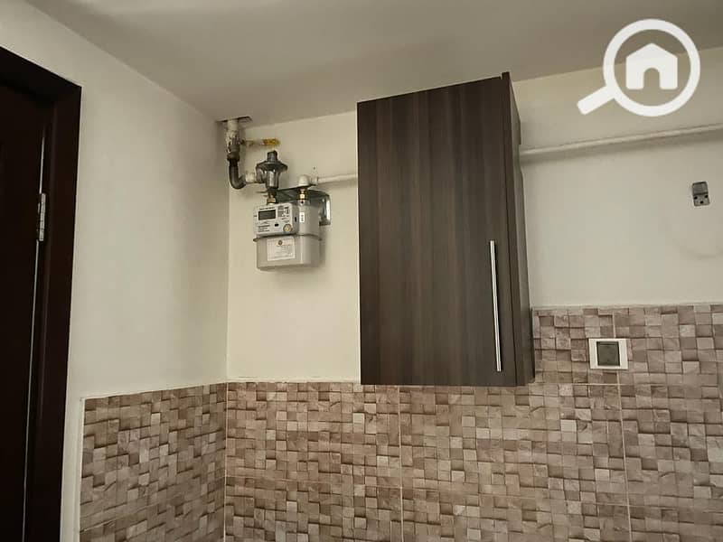 27 01c36847-5d42-4456-895a-b0dd61114d2d. jpeg