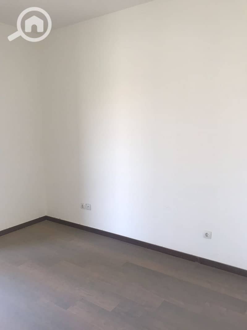 31 741c153f-28c8-42e4-91c1-7738d9905d1e. jpeg