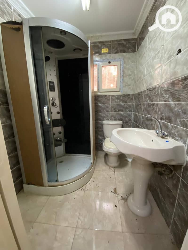 8 0ab330d3-32b6-44e6-8e11-0cff18ac1b27. jpeg