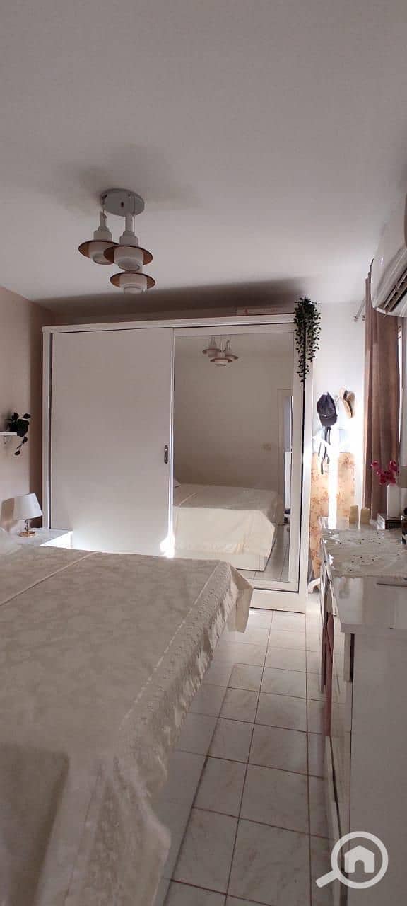 10 b6d56504-2fb8-4345-b4f7-70ddab317b4c. jpeg