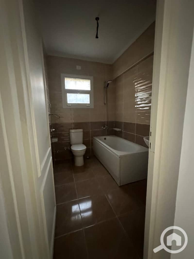 9 b46fa4e5-547d-4f9e-b065-25159db5edbb. jpeg