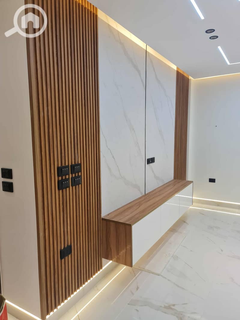 3 0ba5d40b-c379-42bd-b953-d8e3ec03de1b. jpg