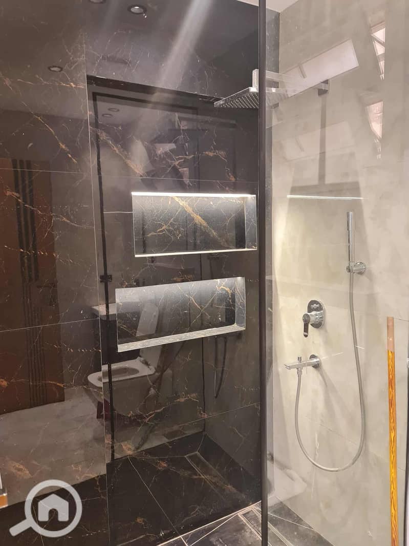 4 5c2be78d-ed25-45ac-867a-790d39fde909. jpg