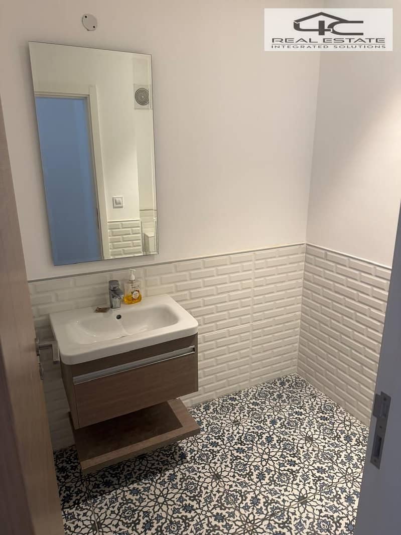 5 WhatsApp Image 2025-11-19 at 14.56. 39. jpeg