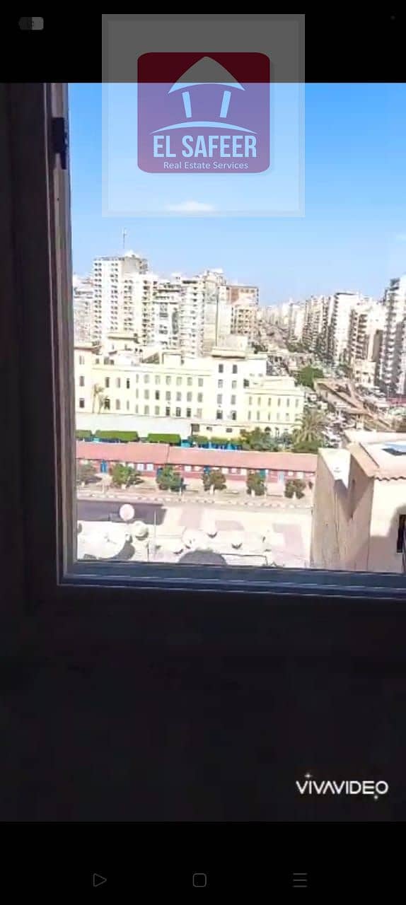 2 b1d6f3e2-9b80-461b-a8de-b4a1bc952299. jpg