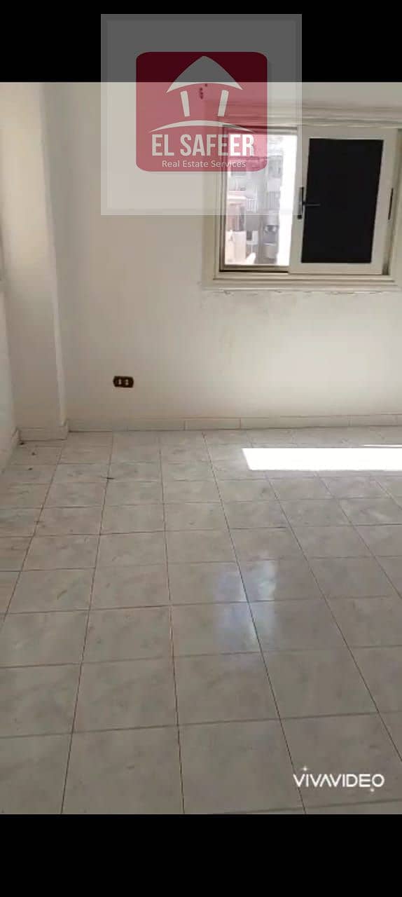 8 0f4f16b9-0c50-44f1-83b9-7087999434ea. jpg