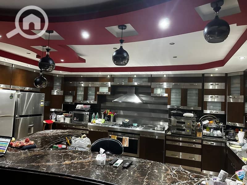 8 71c3feb0-d60b-4372-8607-f3ce1d5df548. jpg