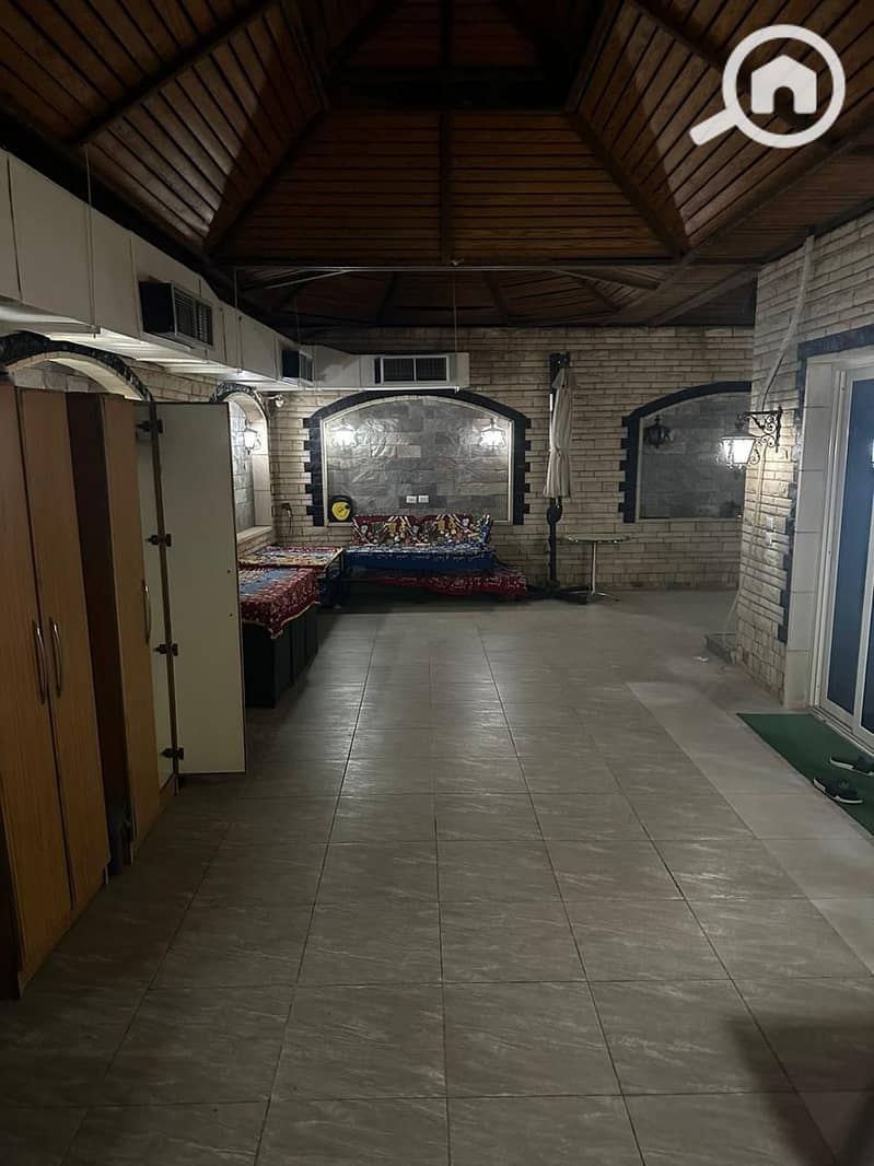 12 873446bb-997b-4abc-b7be-e9b939b21a26. jpg