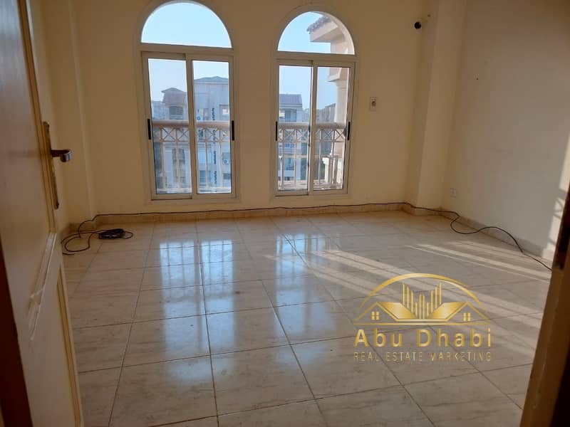 3 b6bffc16-0393-4c01-a048-77a2d6211cac. jpg