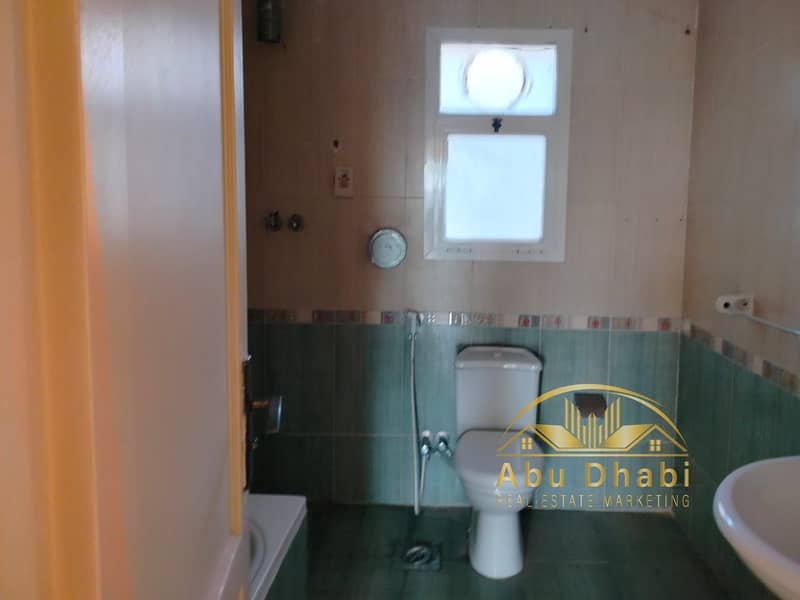 11 b52e2531-a565-4cb4-8d95-4aeb663e770a. jpg