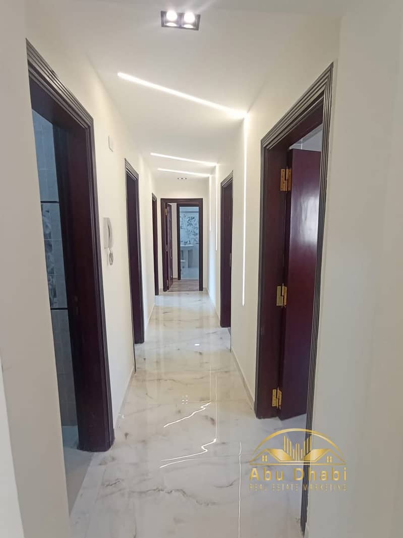 10 9aece655-a8a0-4fef-a117-af5646e282d5. jpg