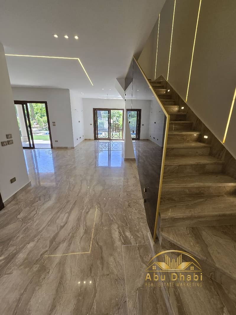 2 75c14e23-10c2-45a6-b7c4-6eb1ea1a9870. jpg