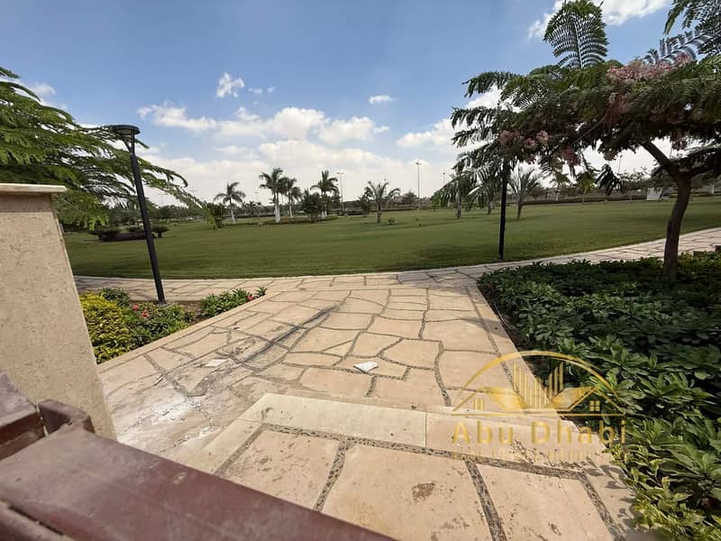 3 d57c3b89-f108-4d73-ba4c-9d835d82517b. jpg