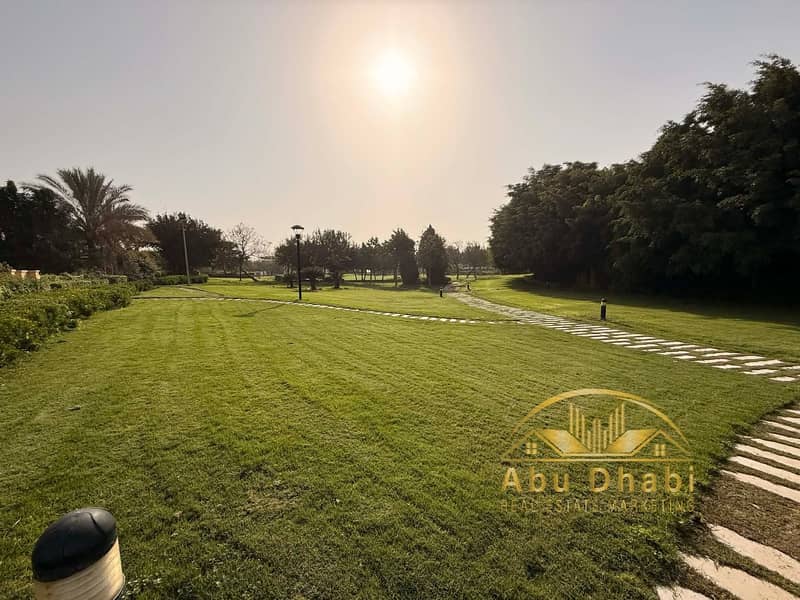 5 eb9f421a-1fe2-4bab-a8a9-9ec13d354af0. jpg