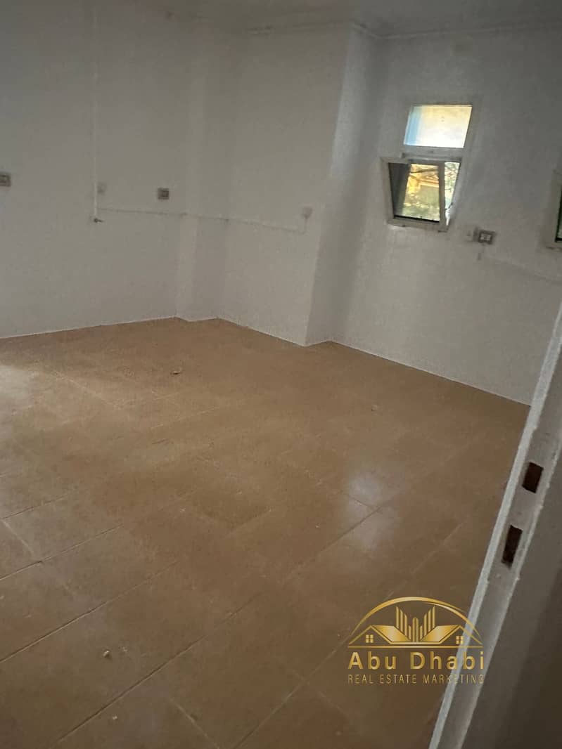 6 547445170_2008566626567419_6206160714951215684_n. jpg