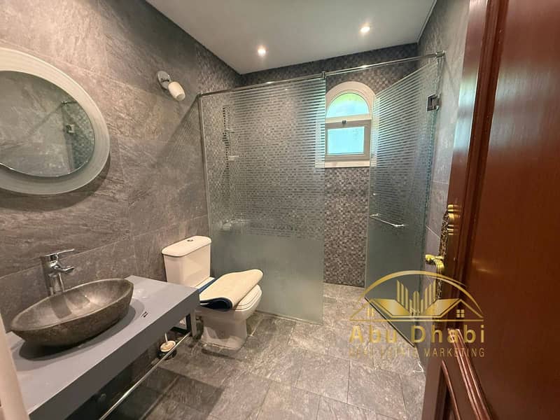 11 540873869_764323699677862_9158443458232852032_n. jpg