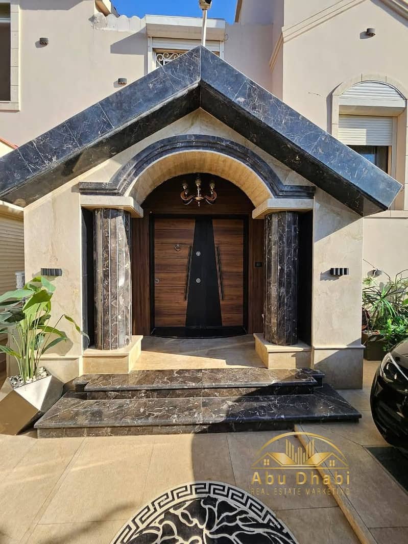 16 514188110_122146112354800390_8611799053143084294_n. jpg