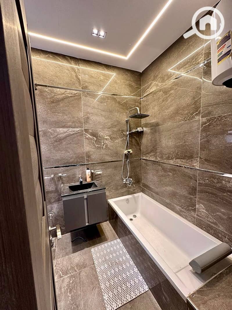 2 1c3fd575-2338-46aa-bee0-510328c0b658. jpg