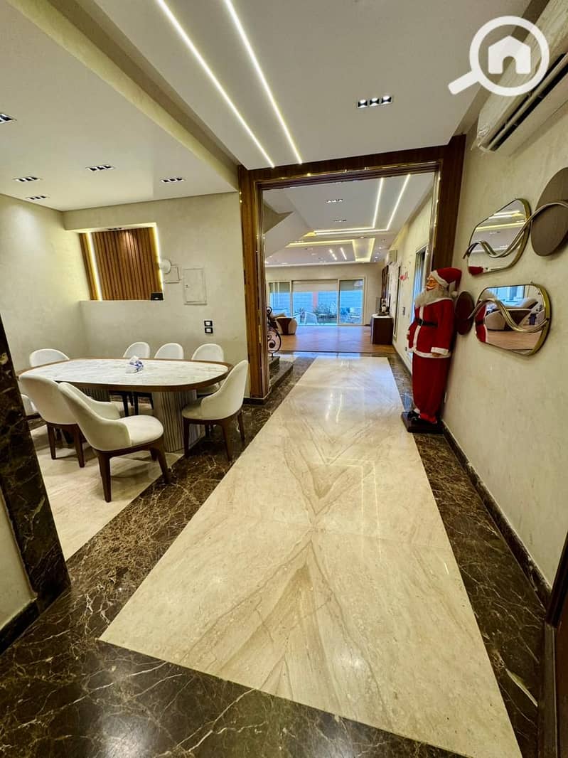 7 d575a759-571f-4f47-a5ce-5986b279bb9a. jpg