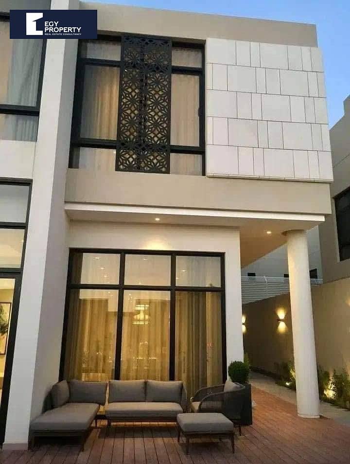 3 6755fe99-5031-4a1d-9efe-2407fe9f5840. jpg