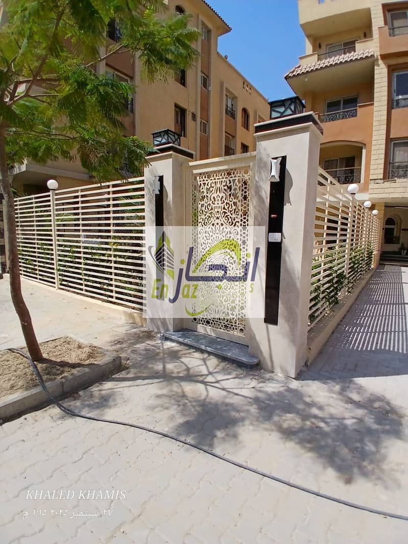 2 photo_5987903349950893311_y. jpg