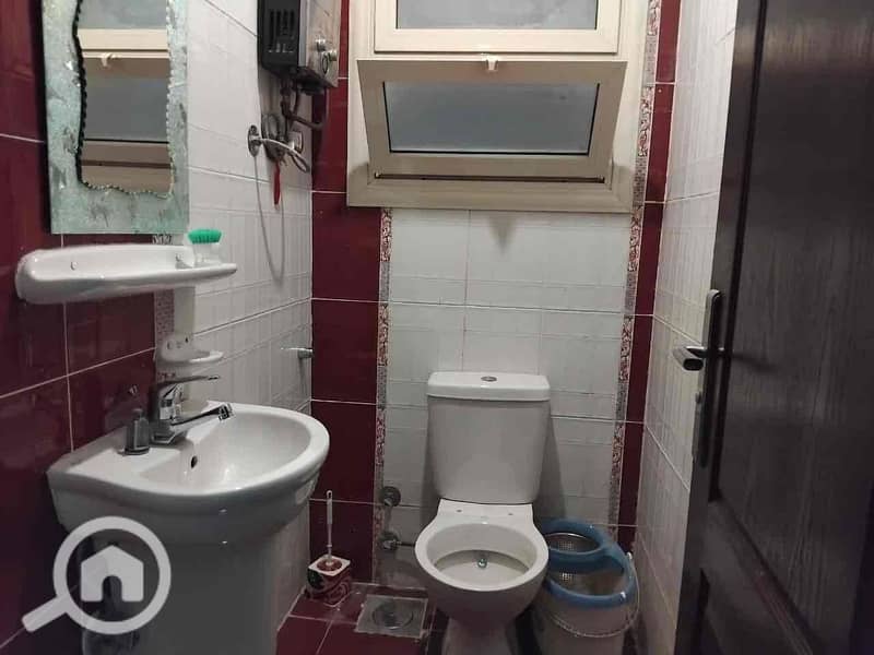 4 0930f570-3037-4f79-b3f0-d414e0b3fd4a. jpg