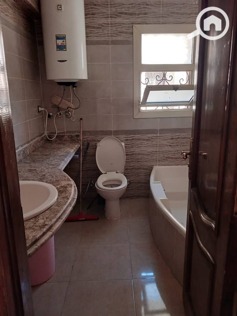 7 WhatsApp Image 2025-11-12 at 21.59. 43 (1). jpeg