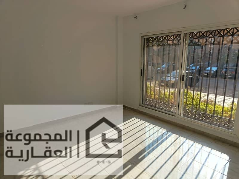 8 d41c71ed-e83e-4b13-a7db-52e1da9a6b8b. jpg