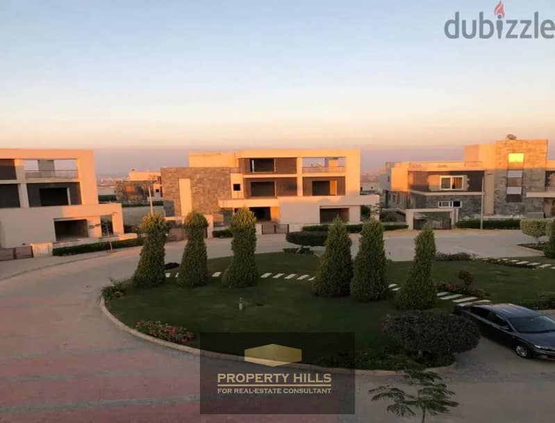 12 77177267-800x600. jpg