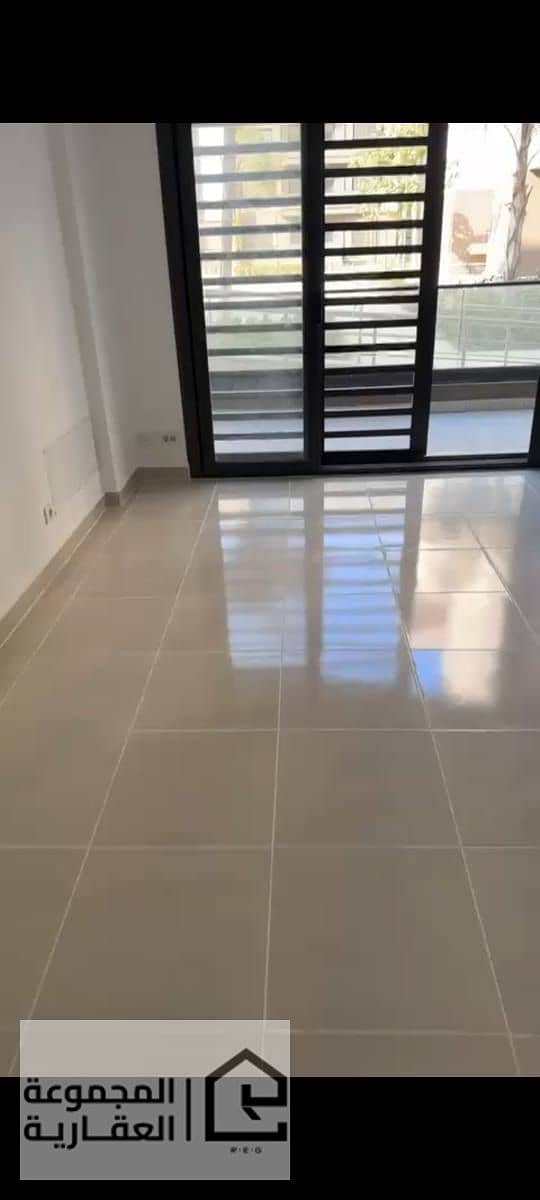 4 daffa688-80f3-4504-b23f-47297c1c2095. jpg