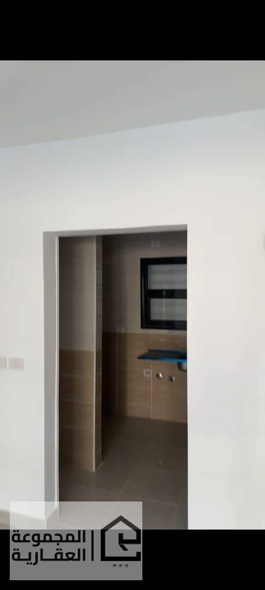 9 482f4f1f-85c8-4947-8338-1b67ee2ab4f7. jpg