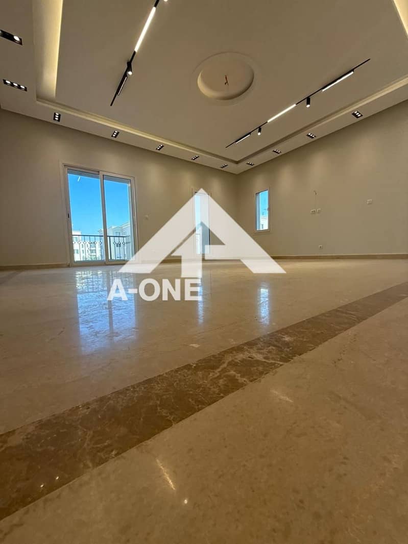 6 9fcb2a9c-ec36-4888-a7dd-7df66af5f77f. jpeg