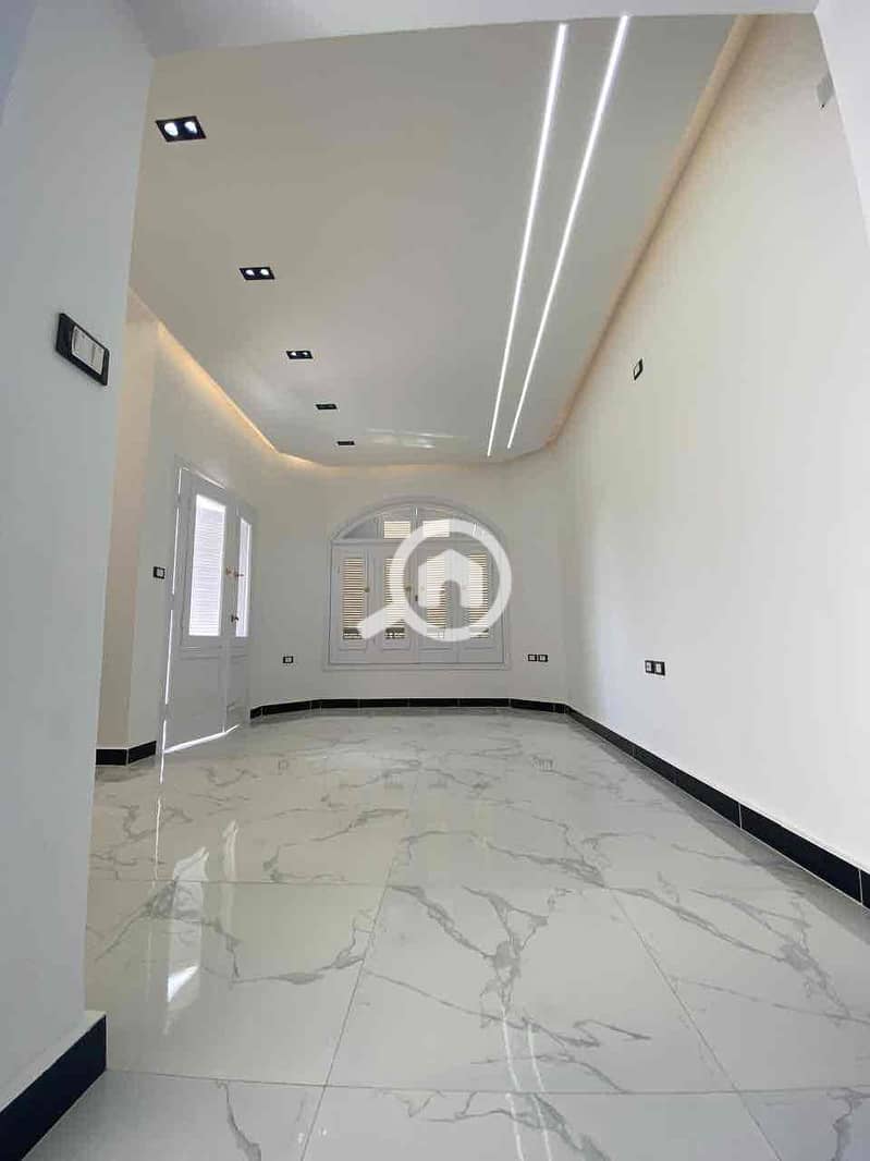 10 b41831b0-80a5-4f9c-a42b-a90e98131e13. jpg