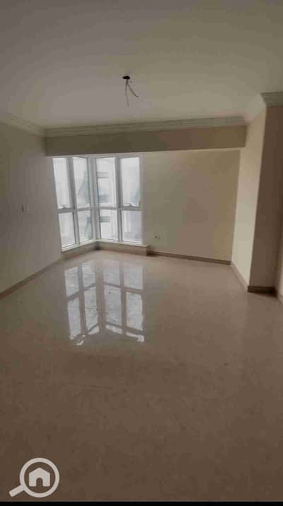 فلیٹ 3 غرف نوم للايجار في محرّم بيك، الإسكندرية - 1000046356. jpg