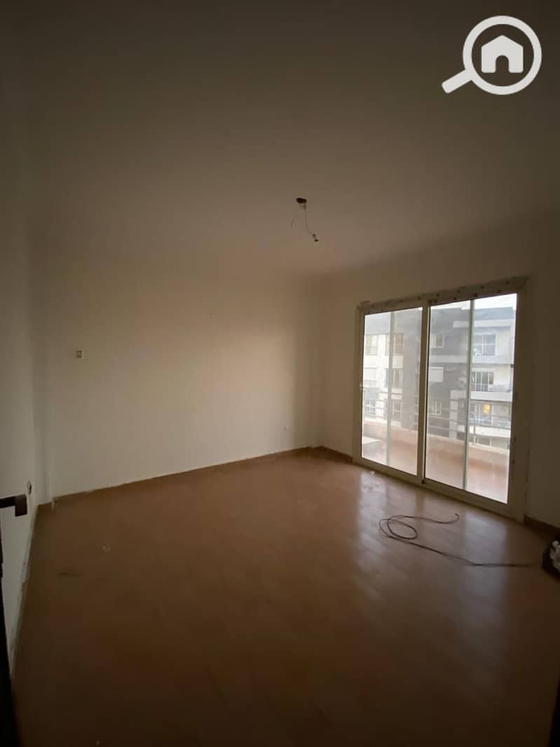 5 WhatsApp Image 2025-10-30 at 10.12. 26_853f7c2a. jpg