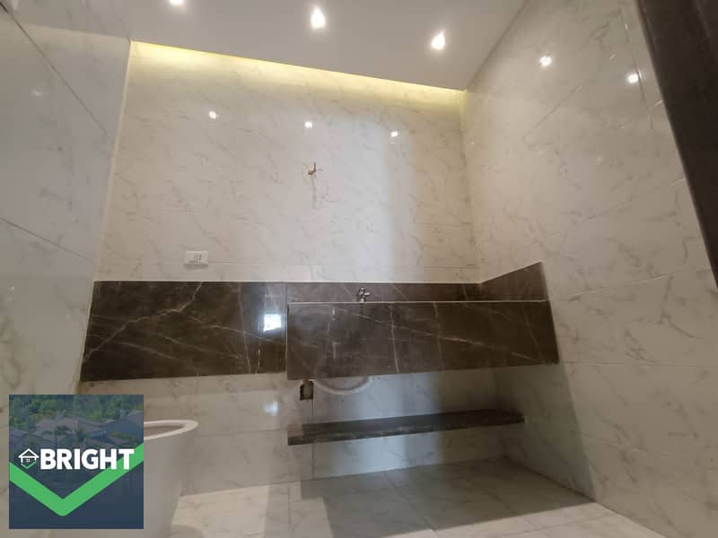 10 WhatsApp Image 2025-10-08 at 18.01. 31_a3cdda01. jpg