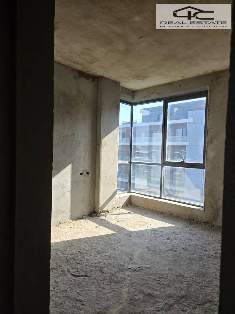 5 WhatsApp Image 2025-11-19 at 15.54. 35 (2). jpeg