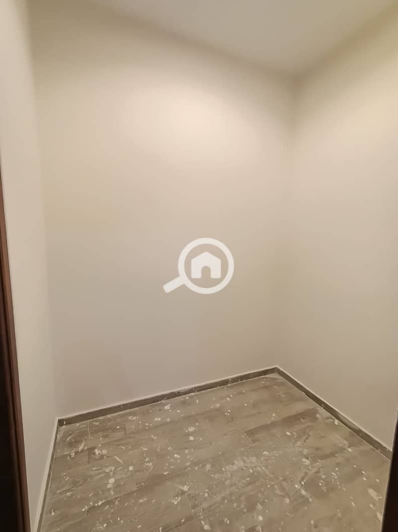 10 WhatsApp Image 2025-11-19 at 6.23. 16 PM (3). jpeg