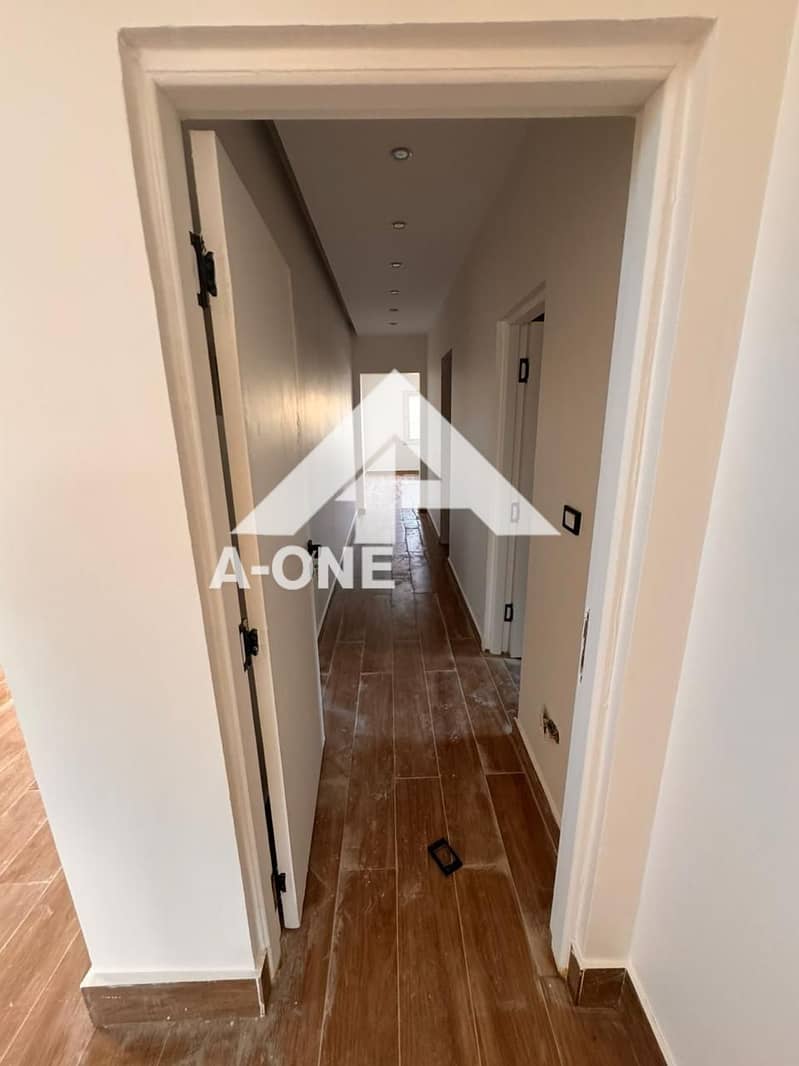 6 77b929ba-c770-487a-b3b4-e7b75c6aafe5. jpeg