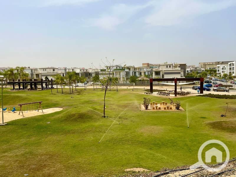 10 WhatsApp Image 2025-11-09 at 04.51. 07_5140c012. jpg