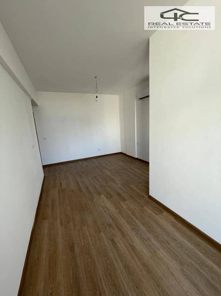 8 WhatsApp Image 2025-02-25 at 11.58. 31 PM (1). jpeg