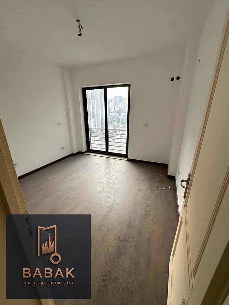 5 WhatsApp Image 2025-11-19 at 22.39. 52_838786a0. jpg