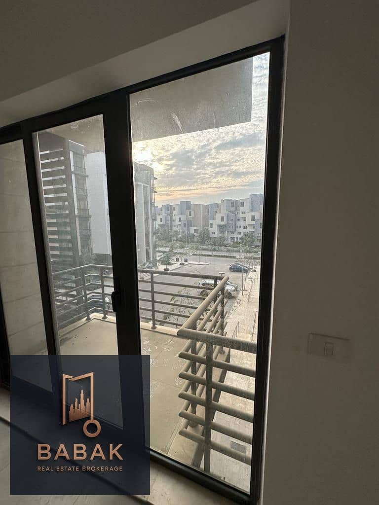 7 WhatsApp Image 2025-11-19 at 22.39. 53_30c4a1ef. jpg