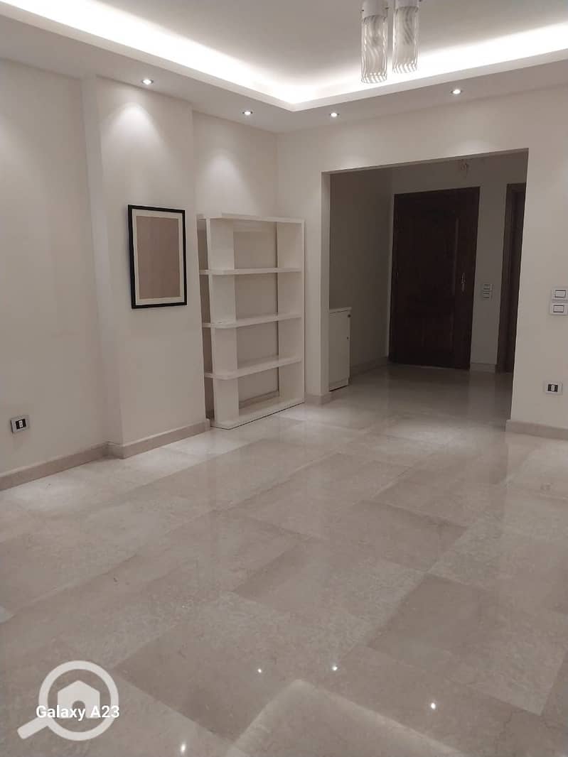 7 1da9ae56-327c-4c3d-8b0c-fc1e8b4dfd48. jpeg