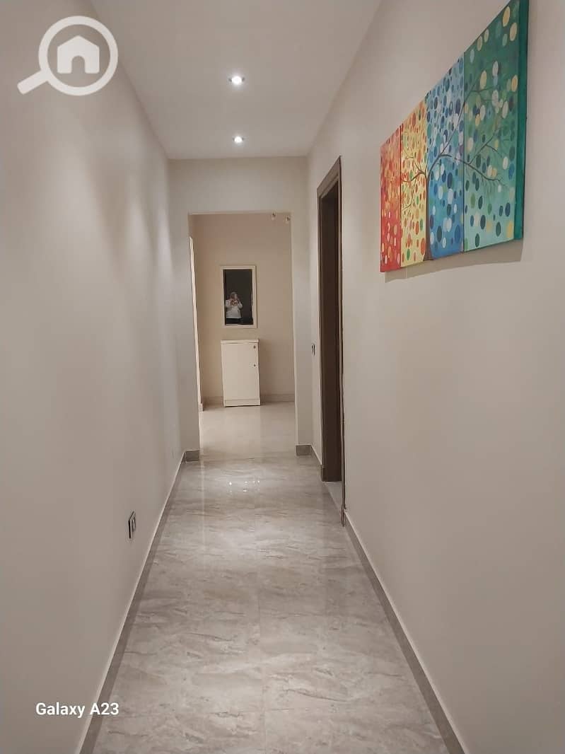 16 c2b2bec7-49f8-4ccb-8348-bcd74f65d995. jpeg