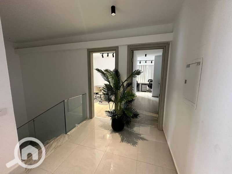 5 photo_2025-01-12_18-05-14. jpg