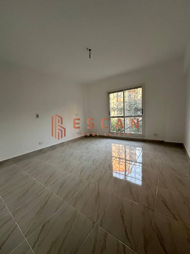 12 U594912 (8). jpeg