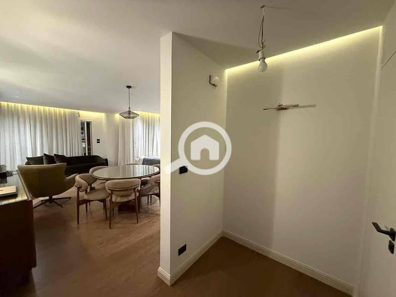 9 a02f321e-d72d-40b4-8295-9f93573eabb9. jpg