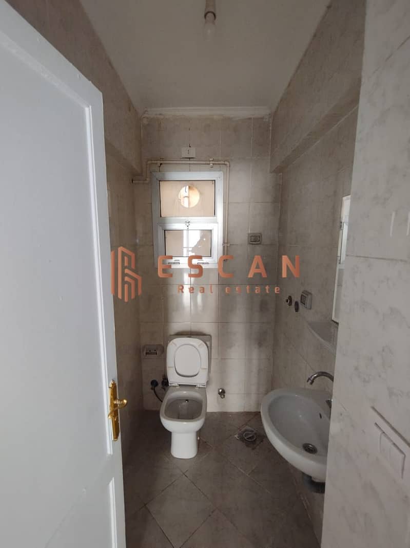 11 U628690 (11). jpeg