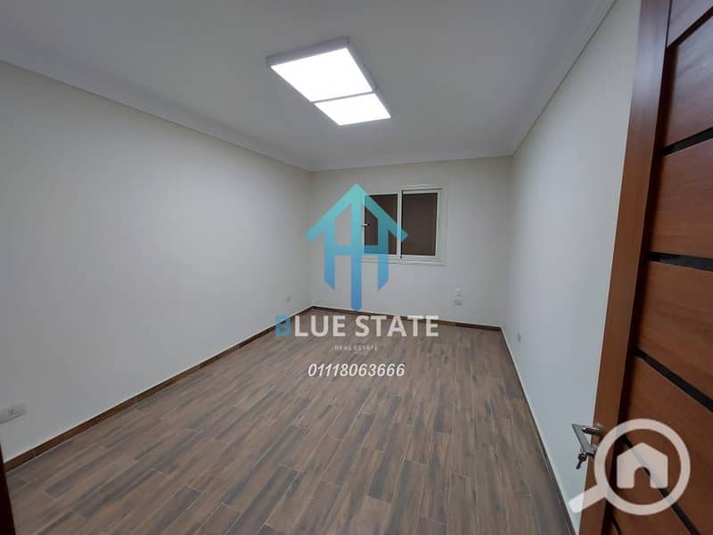 2 01118063666 (79). png